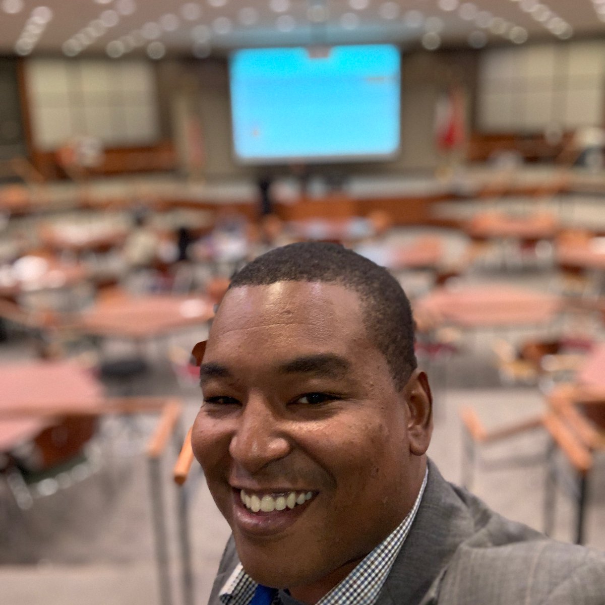 BetterBeyondLif's tweet image. It’s an honor to be a part of the SURE Fellows! 
S/O University of Houston for allowing entrpreneurs a chance to build their dreams and change the world! 🙏🙏❤️❤️👏👏🏋️‍♂️🏋️‍♂️

cindyslistllc.com

#4SURE #Fellows #SimplifyingFunerals #WhatWeDo #NotWhoWeAre