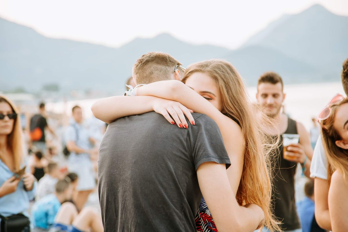 And what does your perfect sunrise at Sea Dance look like? 😍

Postoji li bolji osjećaj od svitanja u zagrljaju voljene osobe? Da - svitanje u zagrljaju voljene osobe na najboljem morskom festivalu!🙌💞
#SeaDance #love #music #festival