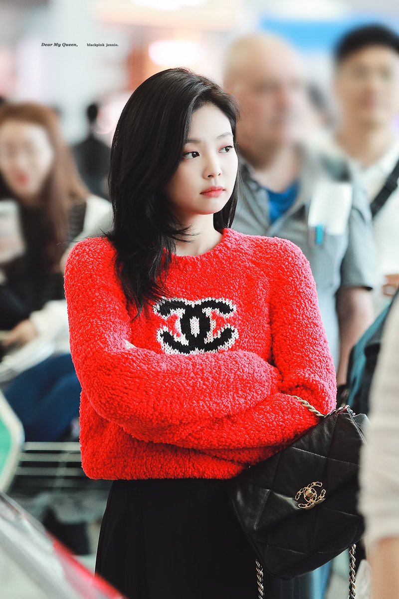 kimjennie116's tweet photo. 190929 ICN #블랙핑크 #제니 #BLACKPINK #JENNIE https://t.co/D0uFgthNF2