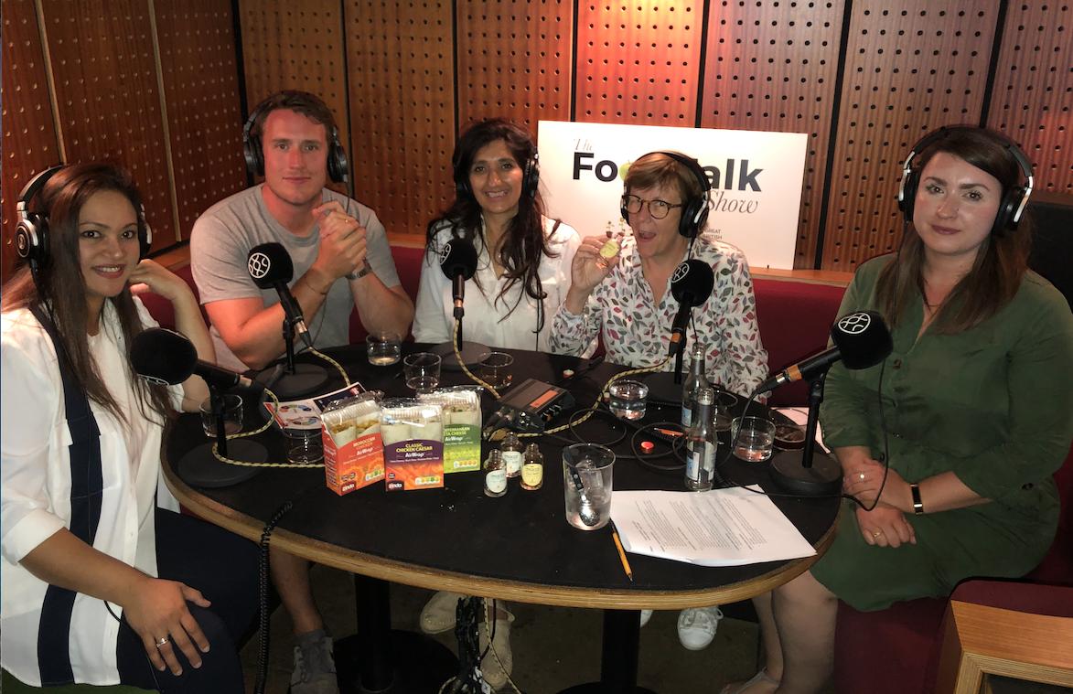 On #InternationalPodcastDay catch up with our founder Anishya Kumar🌯on @foodtalkshow's podcast with Sue, Holly @SpecialityFood & @Kumudsgandhi with guest @rupertholloway of @ConkerSpirit 🥃#foodpodcast
If you love food stories listen or download NOW👉🎧 zindafoods.com/blog/anishya-k…