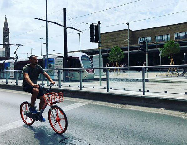Mobike España tweet media