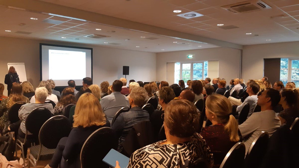 De sociale verzekeringswetgeving kreeg 'eindelijk' handen en voeten afgelopen donderdag. Ruim 75 werkgevers deden hun voordeel met concrete uitleg en tips van @UWV experts. Waar moet een volgende werkgeversbijeenkomst in de regio Nijmegen volgens u over gaan? info@wspnijmegen.nl