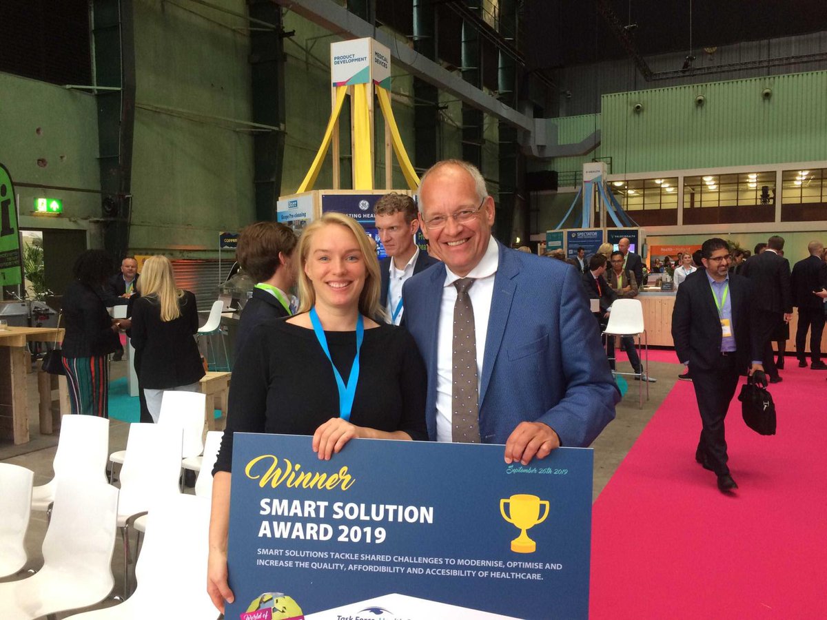 Congratulations to <a href="/MomoMedical/">John Smith</a>!🎉 Voted as #winner of the Smart Solution Award by WoHC visitors! Momo's BedSense tackles shared challenges to modernise optimise &amp; increase the #quality, #affordability &amp; #accessibility of healthcare #WoHC2019 - bit.ly/2oymgag📷F.Beemster