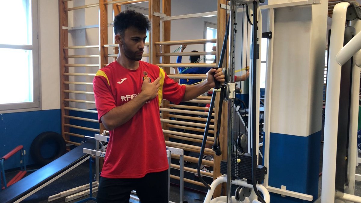 Esp_Entrenador's tweet photo. 🏋🏽♂️🤾🏽♂️Los #HispanosPromesas siguen trabajando con las actividades del segundo día en el @CARSierraNevada
#Generacion0405
@RFEBalonmano https://t.co/GPj8P67gJw