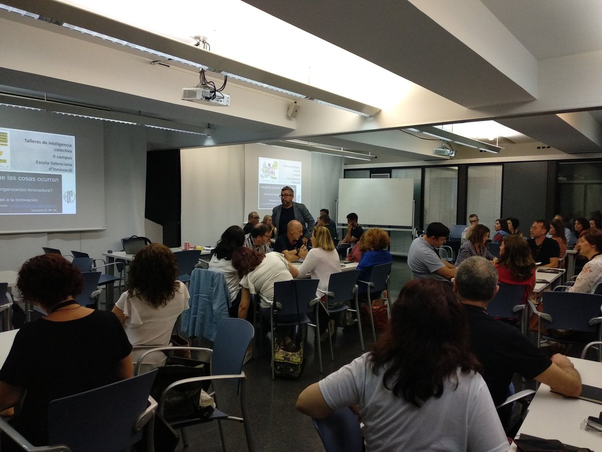 UVstartup's tweet photo. @FerminCerezo ens dóna les claus per a ser una institució innovadora. #EVInnova2019 #innovacion #innovacióPublica https://t.co/0yLI2DPSKz