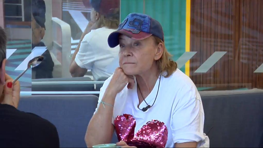 ghoficial's tweet image. ¿Crees que Kiko está buscando una carpeta con Estela, como dice Mila?

🔄 Totalmente
❤️ No lo creo

bit.ly/2lSo9NA #GHVIP30S