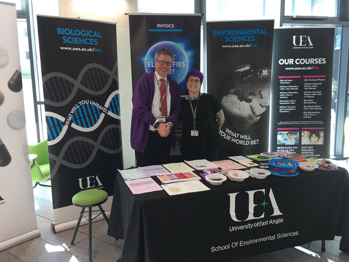 Pop along to our Welcome Stalls in the NewSci Building and by SCI 0.31 this week - happy to answer any questions with chocolate (vegan &amp; g/f options available 💚) <a href="/uniofeastanglia/">UEA</a> @biouea <a href="/UEAPharmacy/">UEA Pharmacy</a> <a href="/UEA_Chemistry/">UEA Chemistry</a> @UEA_Computing @UEA_Maths <a href="/UEAEnvStudents/">UEA Env Soc</a> @uea_sss <a href="/UnionUEA/">UEA Students Union</a>
