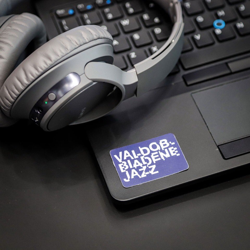 ColVetoraz's tweet photo. Ci saranno anche i nostri Valdobbiadene DOCG alla prima edizione di VALDOBBIADENE JAZZ, una tre giorni di musica e artisti (oltre 50!) d'eccellenza.

Vi aspettiamo numerosi! 

#colvetoraz #valdobbiadenedocg #excellentwine #excellentwines #valdobbiadenejazz https://t.co/J75xrueSi6