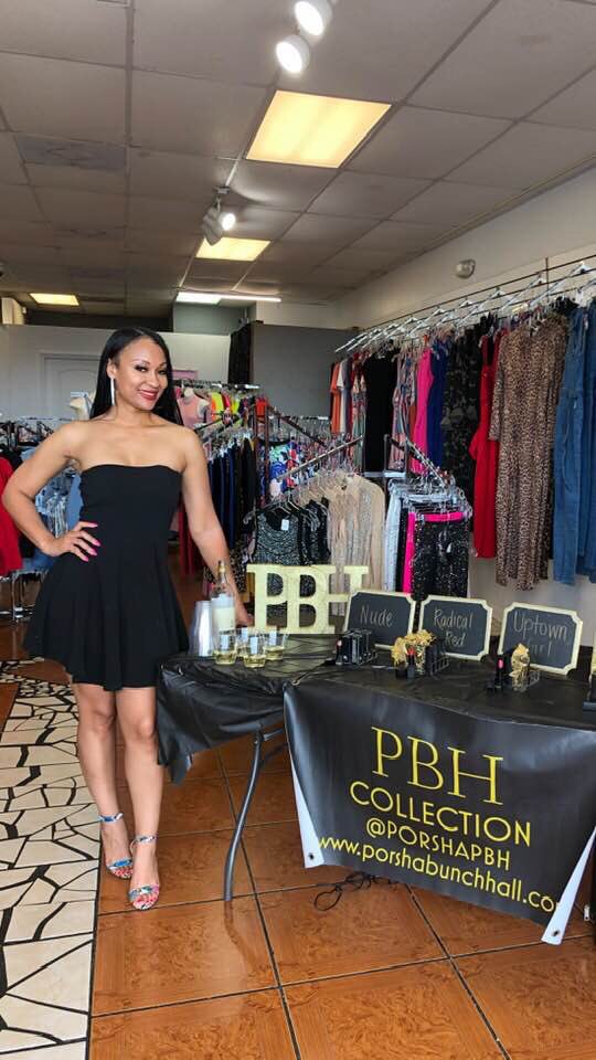 PorshaPBH's tweet photo. Thank you so much New Orleans! PopUp was a huge sucess🔥🔥 Thank You Kim @prettigirl_boutique you are so very sweet❤ Y'all her boutique is🔥🔥Thank you @iamgabbieharris for bringing me out! Girl you hustle so hard, that you motivate me! #PBHCOLLECTION #BossesMakinBossMoves https://t.co/PWVPMvT4WG