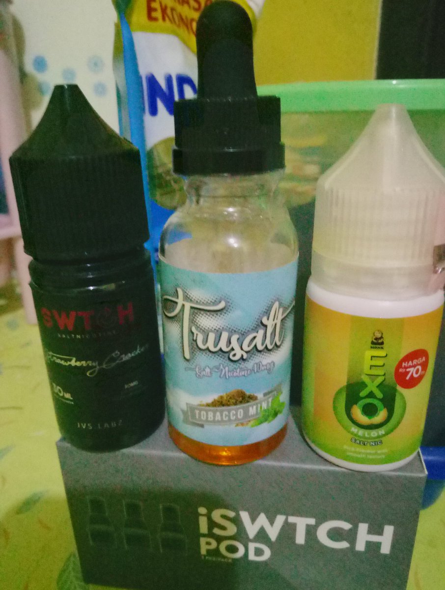 dajohshinta's tweet image. Strawberry Cracker salt nic - Tobacco mint Trusalt - Melon mint salt nic exo... 😋😍

Diantara 3 rasa liquid Tobacco mint favorit ku saat ngopi cuy.. Rasaanya nendang bangett euyy... Bubayy sampoerna 😁

#iswitch