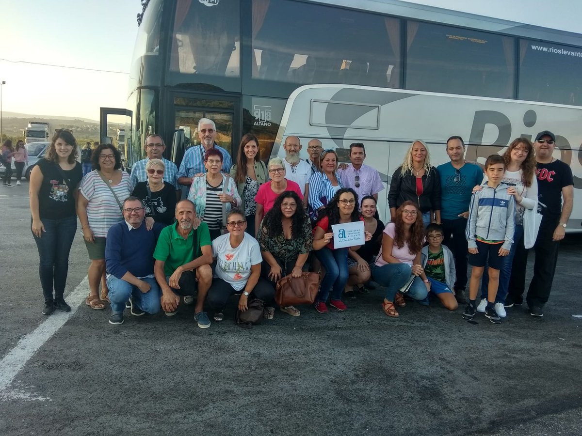 Fesord's tweet photo. Gracias a la @dipuAlicante personas sordas de la provincia de Alicante pudieron participar en el #DIPS2019. 🚌
-
Gràcies a la Diputació d'Alacant persones sordes de la província d'Alacant van poder participar en el #DIPS2019. 🚌
#LaCausaQueNosUne https://t.co/W8jPZPg2xF
