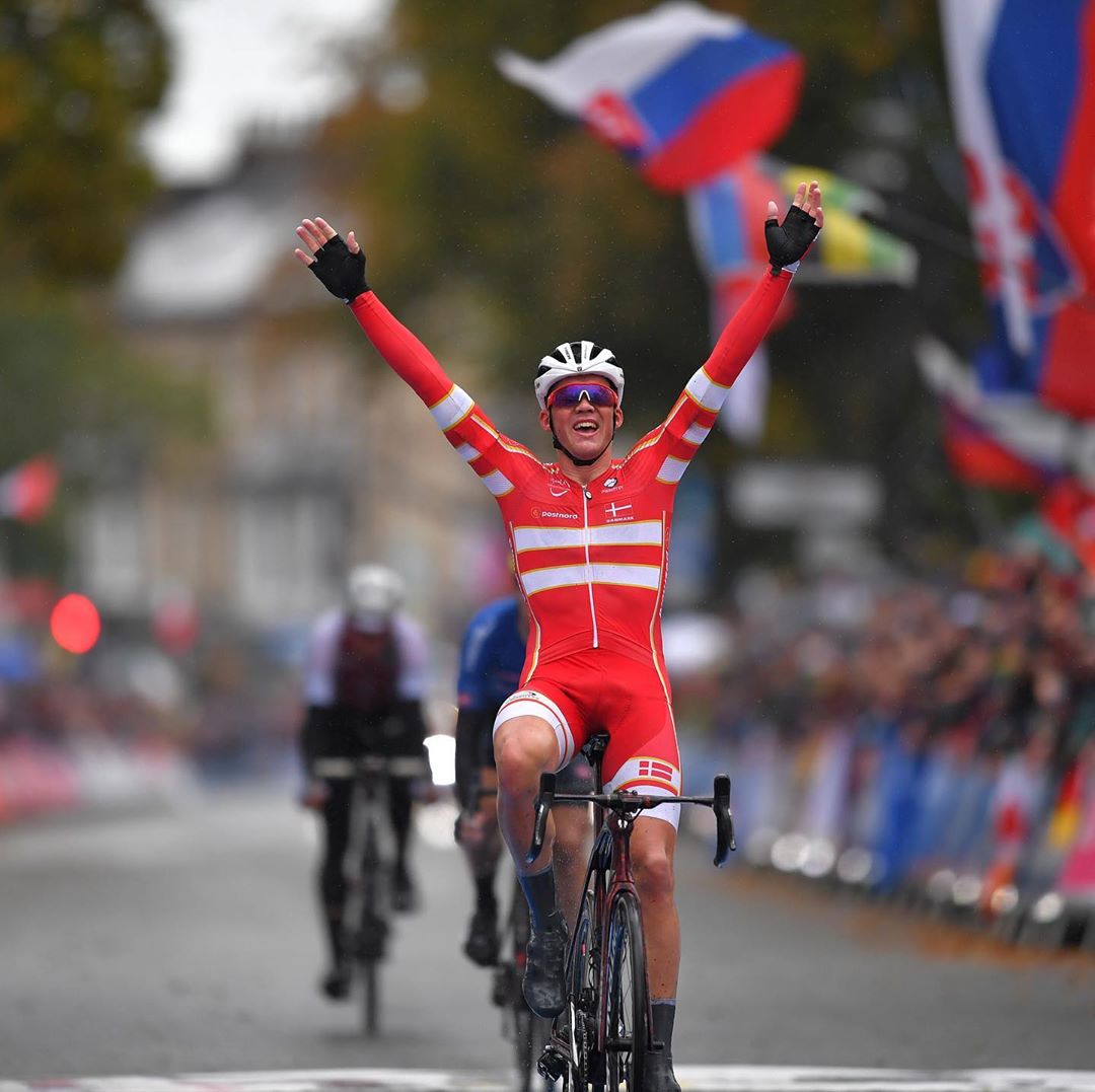 ukrbike's tweet photo. Trek - велосипеди чемпіонів! 🏆🥇

Медс Педерсен / Mads Pedersen 🇩🇰 з команди Trek-Segafredo виграв Чемпіонат світу з велоспорту на шосе - UCI Road World Championship - 261 км групової гонки!

#trekbikes #bontrager #ukrbike #madone #emonda #domane  https://t.co/72qTsbwyUR https://t.co/nZGCIgOXWQ