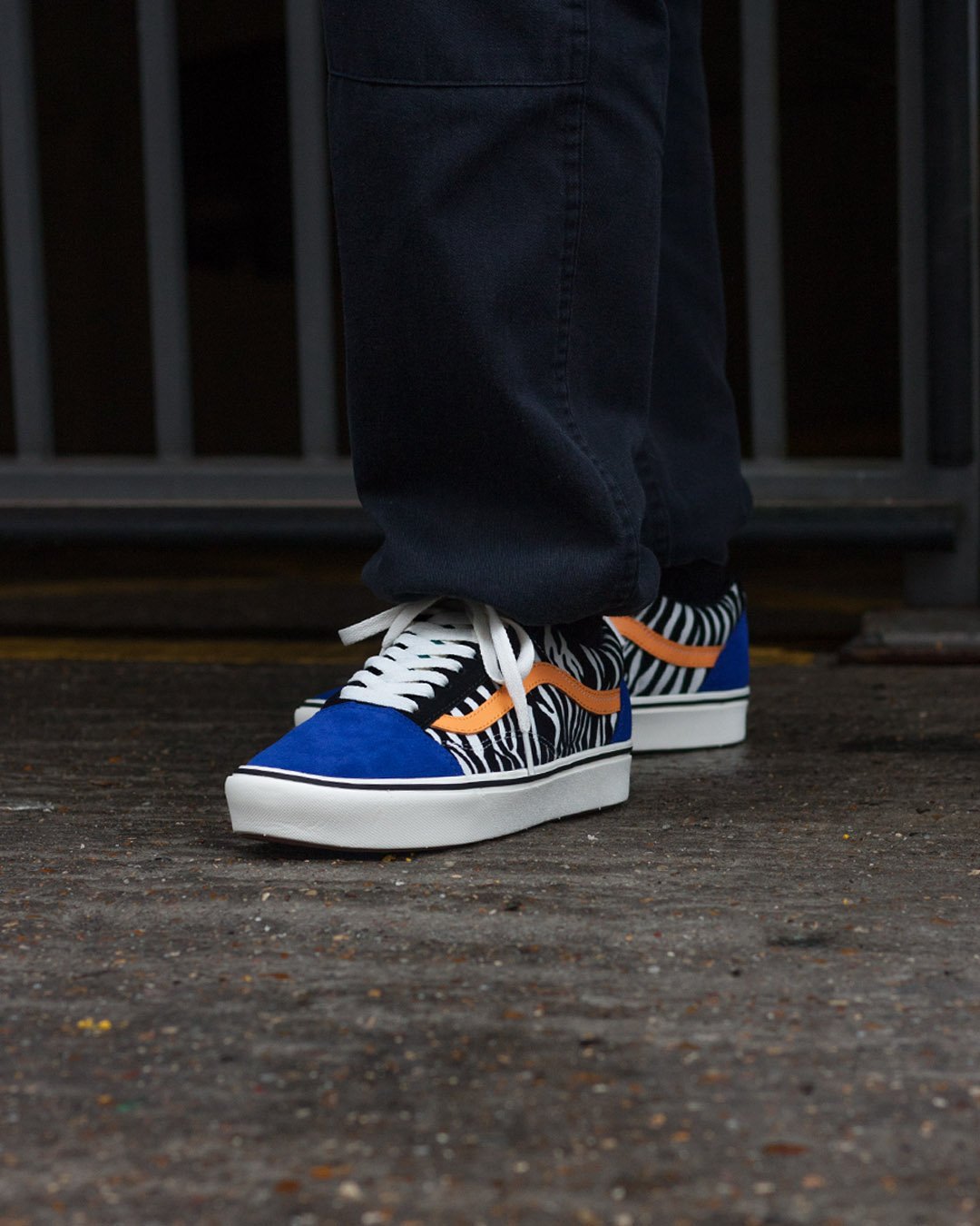 vans zebra comfycush old skool