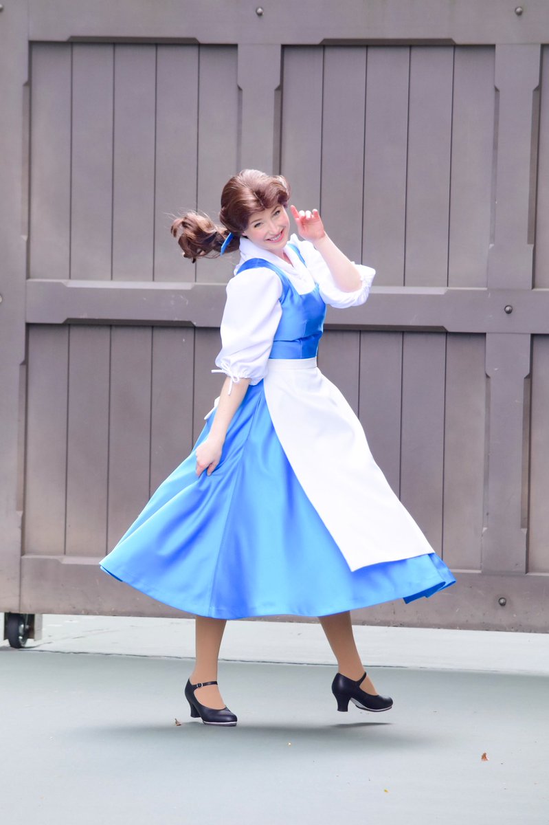 d_ainaaa's tweet photo. Belle🥀💙 https://t.co/5teKo93hTm