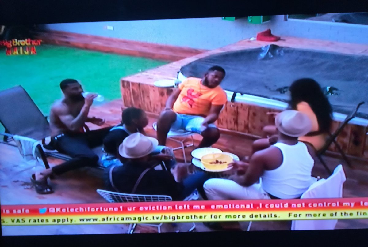 Kemshun's tweet photo. Family time, fun time, last 6 standing #BBNaija #VoteforMercy https://t.co/y7dgtNS9KU