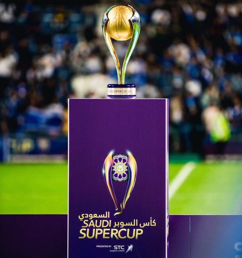 ٢٠١٤ النصر مع الشباب الرياض
٢٠١٥ النصر مع الهلال لندن
٢٠١٦ الاهلي مع الهلال لندن
٢٠١٨ الهلال مع الاتحاد لندن

الهلال اذا كان طرف بكأس السوبر
حطوها بداية الموسم في لندن

النصر التعاون لحد الان مايعرفون
أين ومتى ستقام ؟

رياضتنا كل شي قابل فيها لتغير الا
الدعم والاستثناءات للهلال .