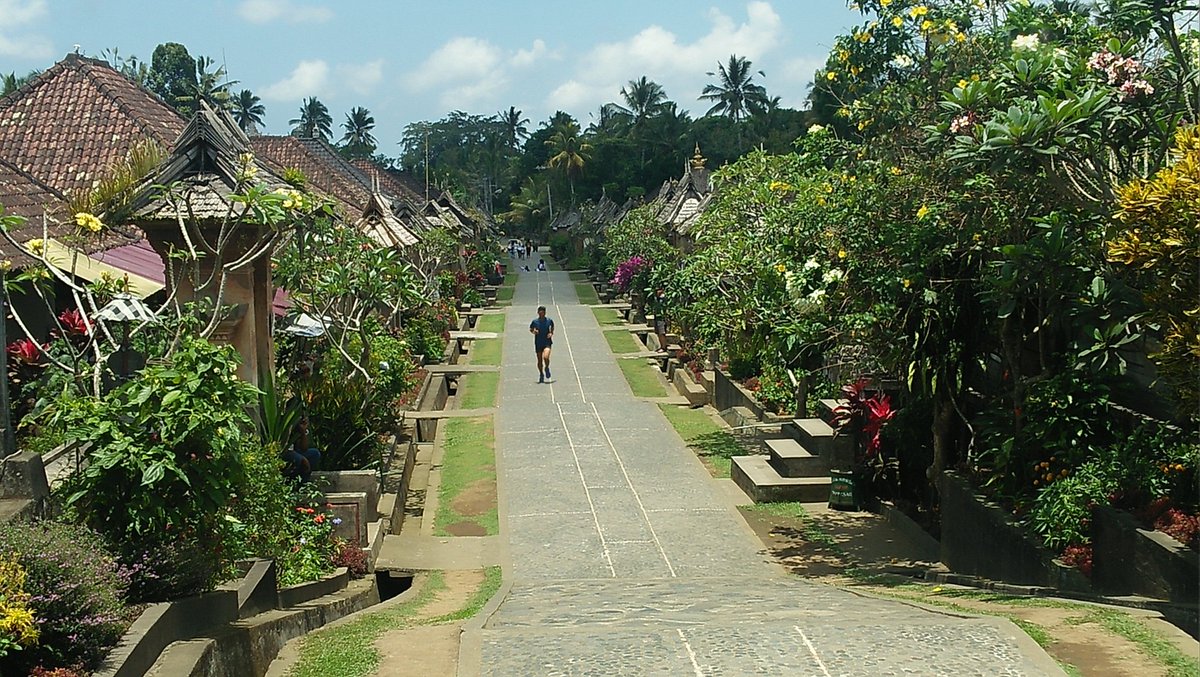 1626Kodim's tweet photo. Jelang Run For Bali 374 KM, Serka I Dewa Gede Astawa Babinsa 1626-04/Kintamani matangkan persiapan,#run #lari #longrun #kodimbangli #kodim1626 #korem163 #kodamIXudayana #bangli #bali #indonesia #tni #tniad #lari #kelilingbali374 #hokka #garmin #gugel #duraking https://t.co/rfkEkJi42A