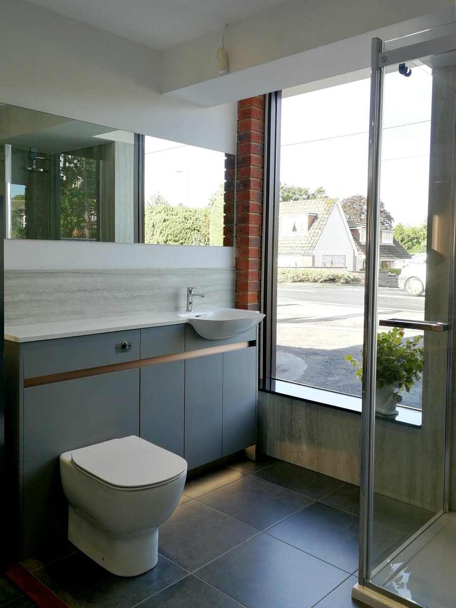 Curtis_Bros's tweet photo. SHOWROOM UPDATES!

We've been at it again with the showroom updates and our latest victim is our gorgeous Tonic Bay!
The bay now features a new furniture range, complete with a stunning new Coralux all in one basin and worktop, making the new range POP with modern sophistication! https://t.co/NlRnRMqrhE