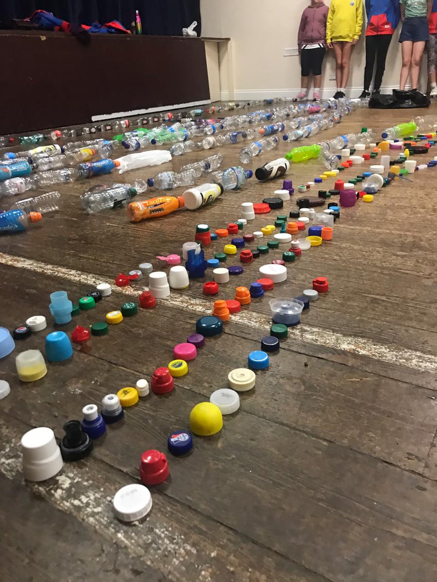 beans975's tweet photo. #FutureGirlActs 7th St Stephens guide unit in Guernsey. Have been taking action against plastic pollution  and created a turtle sculpture with plastic they had collected, made posters and videos. more to follow. https://t.co/2CuXdTkpbb