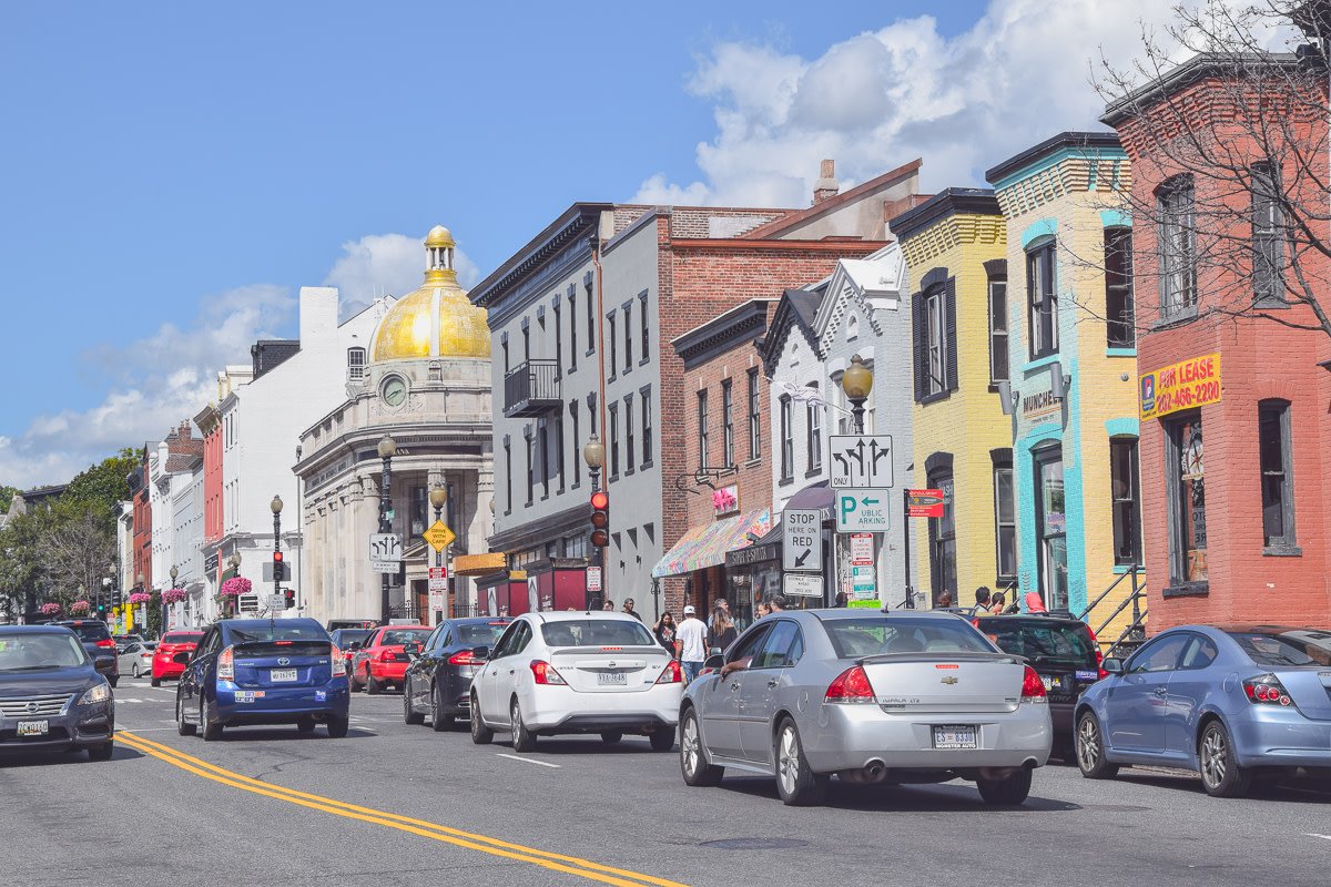 TravelRoads's tweet photo. Washington DC mal anders: Wer die klassischen Sehenswürdigkeiten schon kennt, sollte die anderen Ecken der Stadt entdecken. Wie zum Beispiel das Szeneviertel #Shaw oder #Georgetown.  Mehr dazu in meinem Blogartikel: https://t.co/OxN6FCe9OW #washington #washingtondc #dc #usa https://t.co/atBo1p2KOy