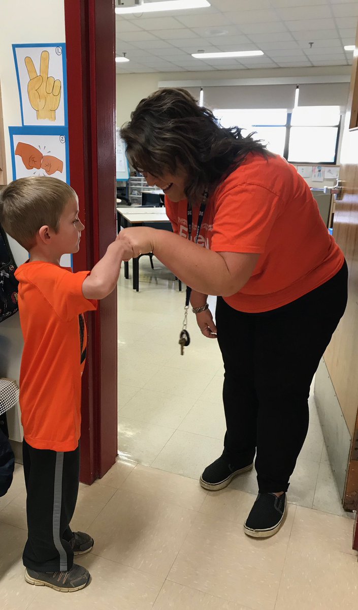 EastRichmondEC's tweet photo. #EveryChildMatters today and every day. #OrangeShirtDay @SRCE_NS https://t.co/I2lfL4DBJT