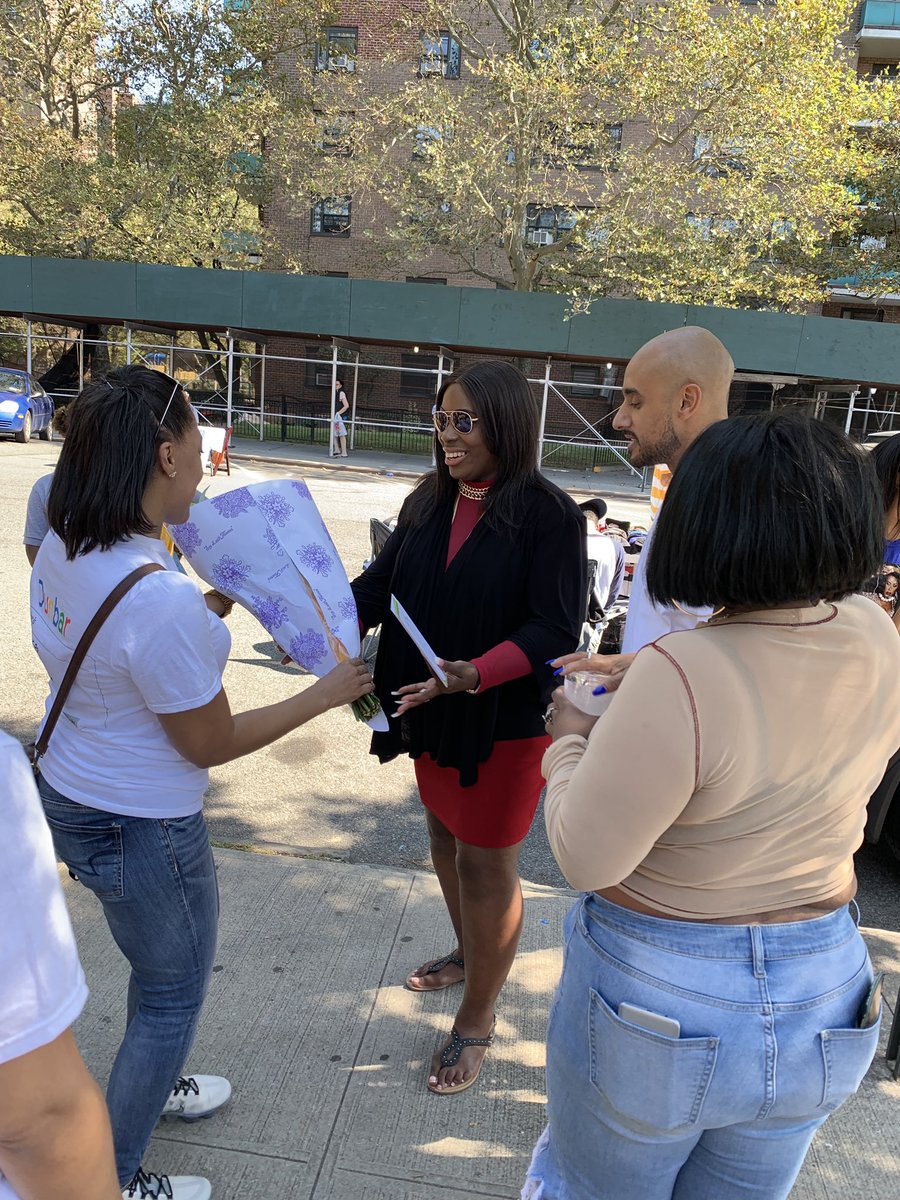 BPGibson2025's tweet photo. Great to attend the community fair hosted by @ChildrensAidNYC and @PrincipalFarid of the Paul Dunbar MS 301, an afternoon of recreation, resources and fun for our children and families! Grateful to support the work of Principal Farid & his MS 301 Team! ππΎππΎ #CSD8 #Bronx https://t.co/NrYrlsKKPz