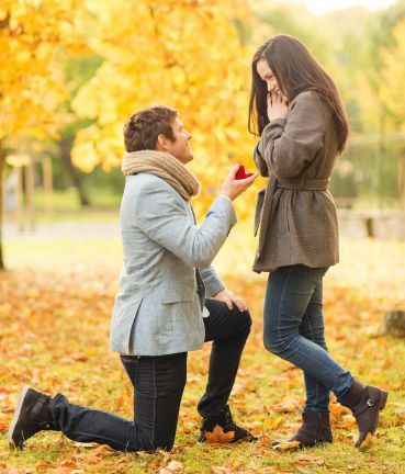 5 ways to find out her ring size without her knowing. - whartongoldsmith.com/blog/5-ways-to… - 5 ways to find out her ring size without her knowing. Wharton Goldsmiths jewellery expert Sam Wharton is always being asked by his...