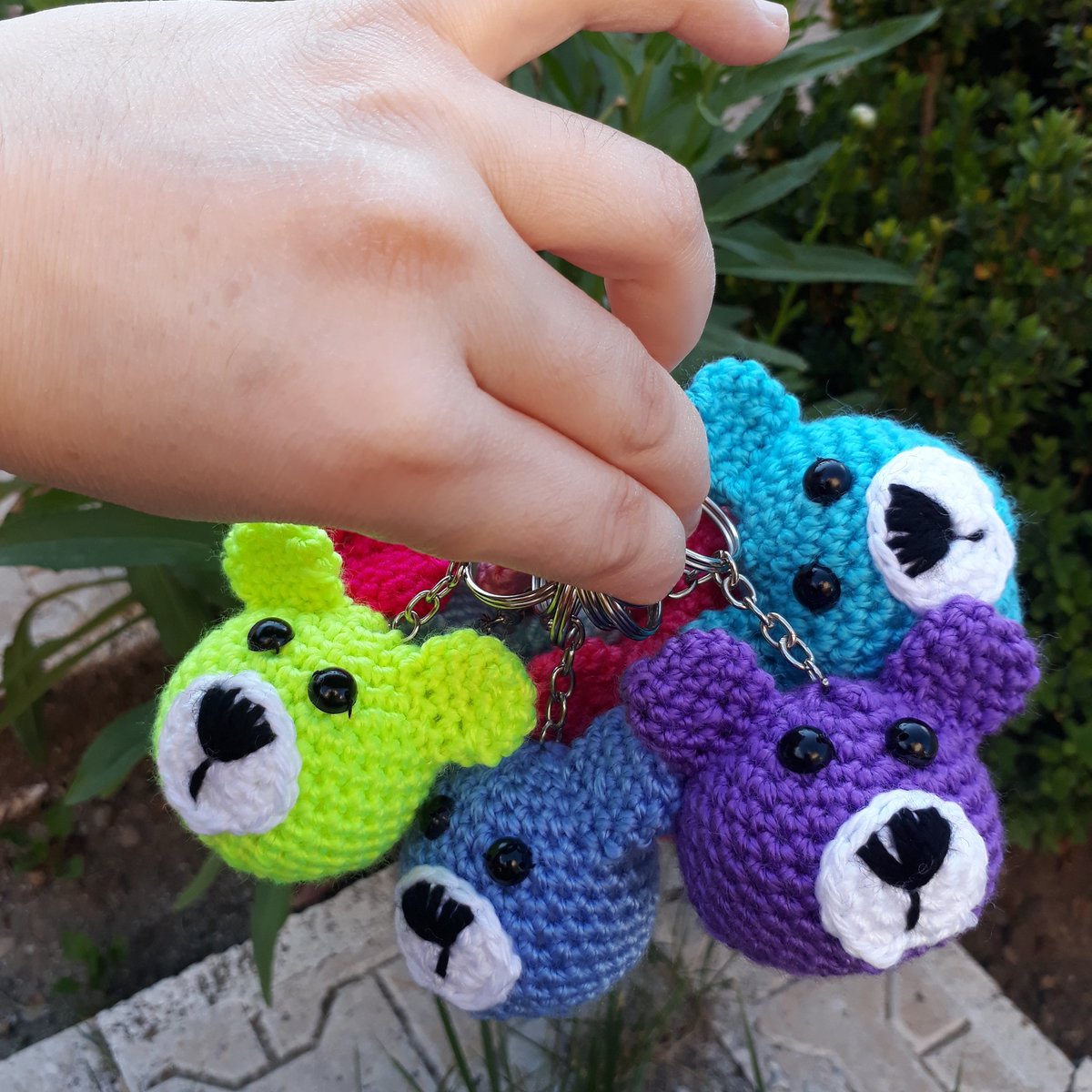 Mrhlar. Okullarla beraber sezonumuzda açılmış bulunmakda. Erken demeyin yapımı emek ve zaman alıyor malesef. Sizlerde öğrencilerinize ,sevdiklerinize bu şirin şeylerden hediye etmek isterseniz bizler burdayiz.
Sipariş ve bilgi için dm👉👉