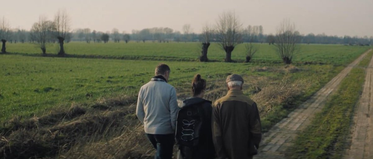 Elke dag hoogwaardig vers voedsel op je bord lijkt vanzelfsprekend, maar dat is het niet. Onze voedselmakers zijn hard nodig. Deze film laat het belang van boeren voor de voedselvoorziening, in verleden, heden en de toekomst zien. #waardering #boeren rabo.coop/theroad