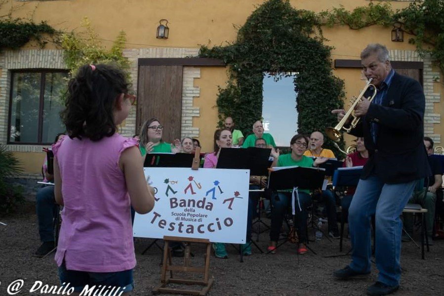 bandatestaccio's tweet photo. Ieri a via di Fioranello per #BioSagraForKids. A noi la musica piace così :) #biosagra #FFKonlus #biosagra2019 https://t.co/ye9TOY38RV