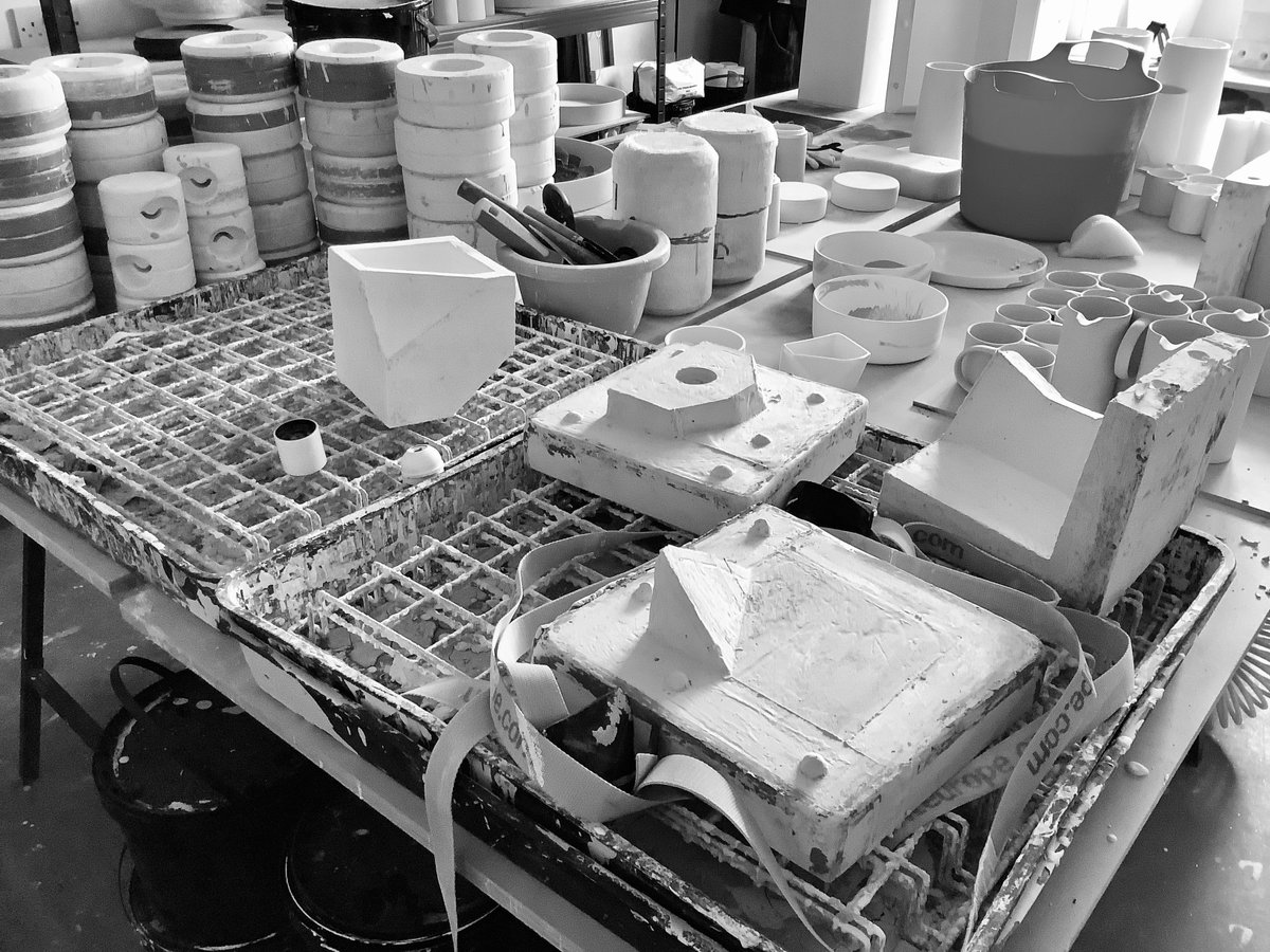 Deadline tomorrow for the Visual Arts Scotland Inches Carr Craft Mentoring Award - an amazing opportunity to receive  £5K as a maker and £2K for your mentor to develop your practice. Apply now: visualartsscotland.org/gallery/inches… 

#maker #award #design #Scotland #independentstudio #buylocal