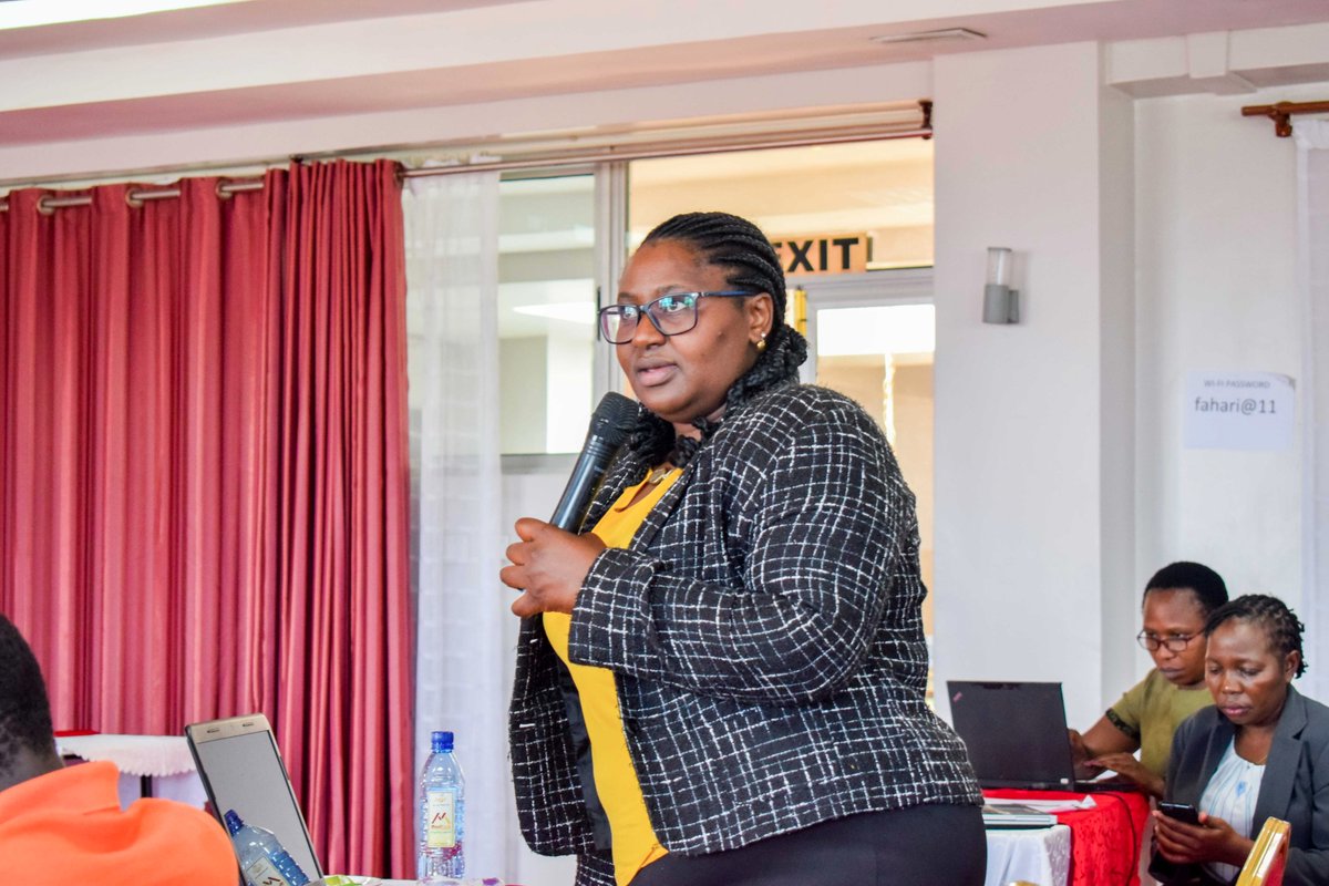 youthagenda254's tweet photo. If we (youths), as right holders do not hold duty bearers accountable who else will?
#VijananaBudget
#YouthResponsiveBudget
@WorldVisionKE https://t.co/xSj402Aj3l