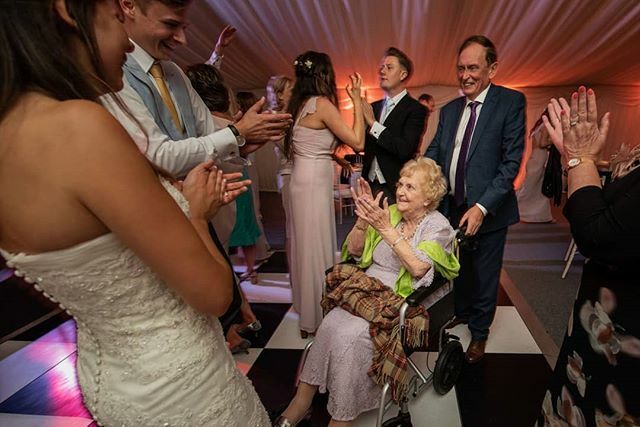 Whoop, whoop, partytime!!! Loved my weddings this season!
.
.
.
#londonweddingphotographer #dancefloor #weddinginspo #relaxedweddingphotography #essexweddingphotographer #bride #groom #nana #married #Nikon #weddingday ift.tt/2n7XQUu