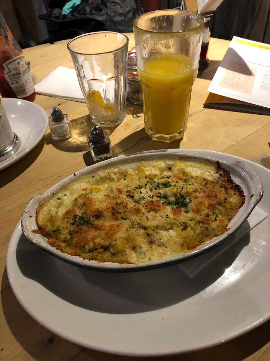 Dmclaughlin74's tweet photo. My wife had a lovely lunch at @BillsRestaurant Bury St Edmunds :-) Shame it was ruined by charging £5.50 for an orange juice & lemonade. #bitofacon #nothoingbackinahurry https://t.co/1bUZ3esjQm