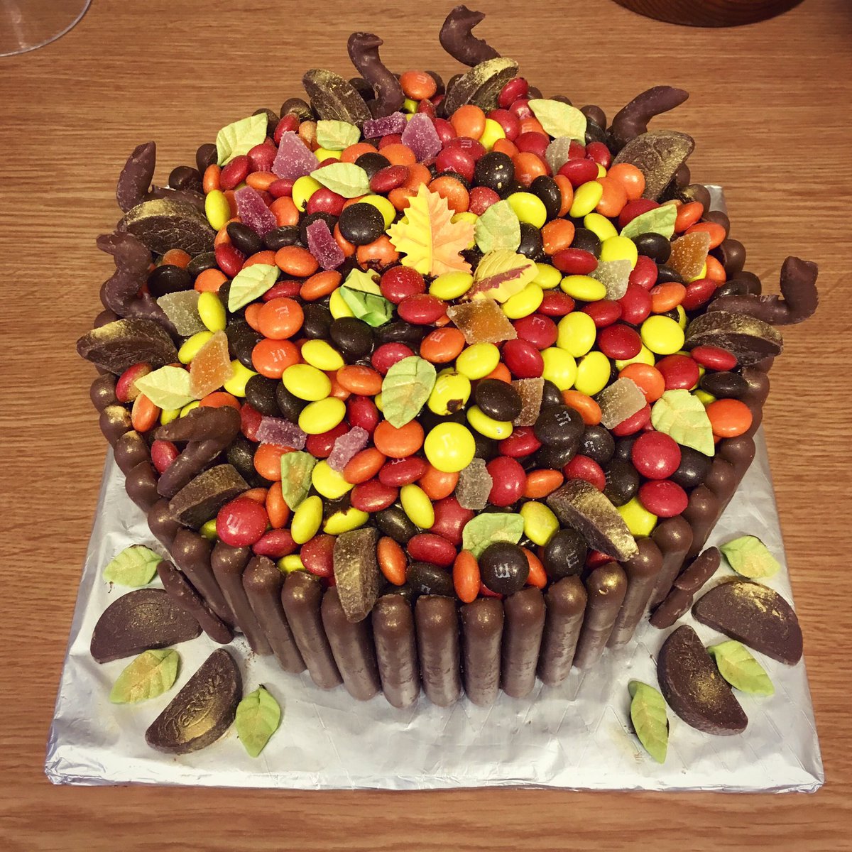 MissEdmed's tweet photo. Star Baker award in our ‘Autumn’ themed bake off at work on this rainy Monday! My 7 year old sous chef is absolutely delighted and very proudly parading our wooden spoon around!👩🍳🍰 #starbaker #bakeoff #autumnbakeoff #twilightsession #charitycakesale https://t.co/LWOnyc5uCx