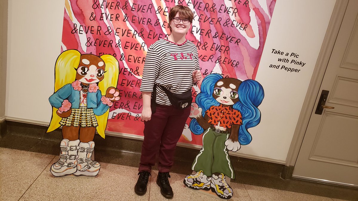floatyfriend's tweet photo. What a fun weekend i had with my fiance @nickstellanova !! After a very busy and hectic few weeks, we decided we needed some time to dedicate to self-care. We went to bakeries, #cxc2019 (a really fun comics convention!), and to my parents house to play Clue with my parents! https://t.co/oEAIUmwEKH