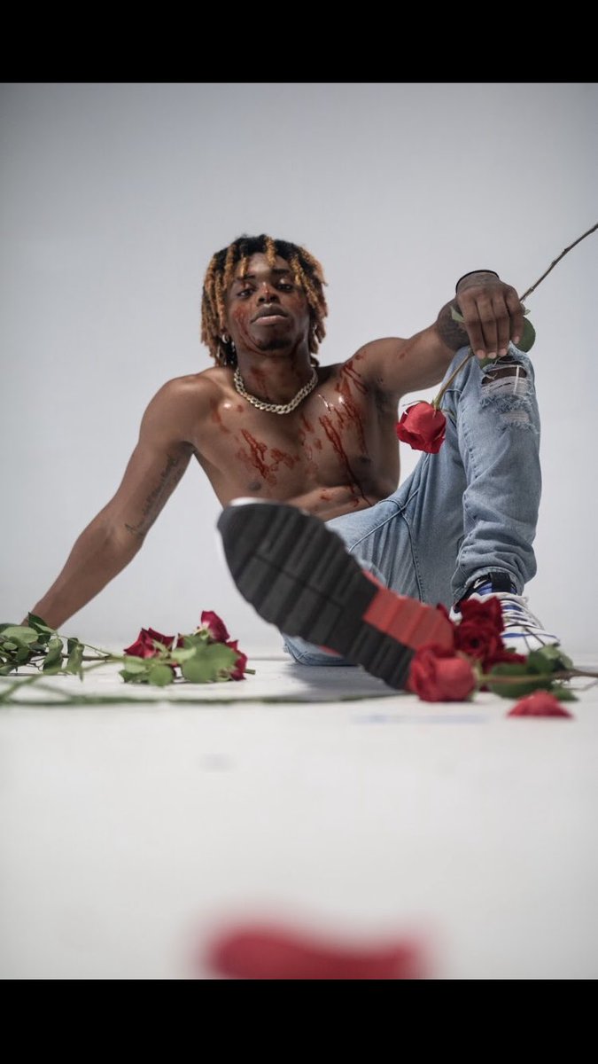 JayHollowtips's tweet photo. 🌹🦍RED APE OUT NOW 🌹🦍ON ALL PLATFORMS 🗣🎵🎵 https://t.co/5nCHCNqPD9 📸: @LPCOVERS_ https://t.co/9KQ4OWdDm2