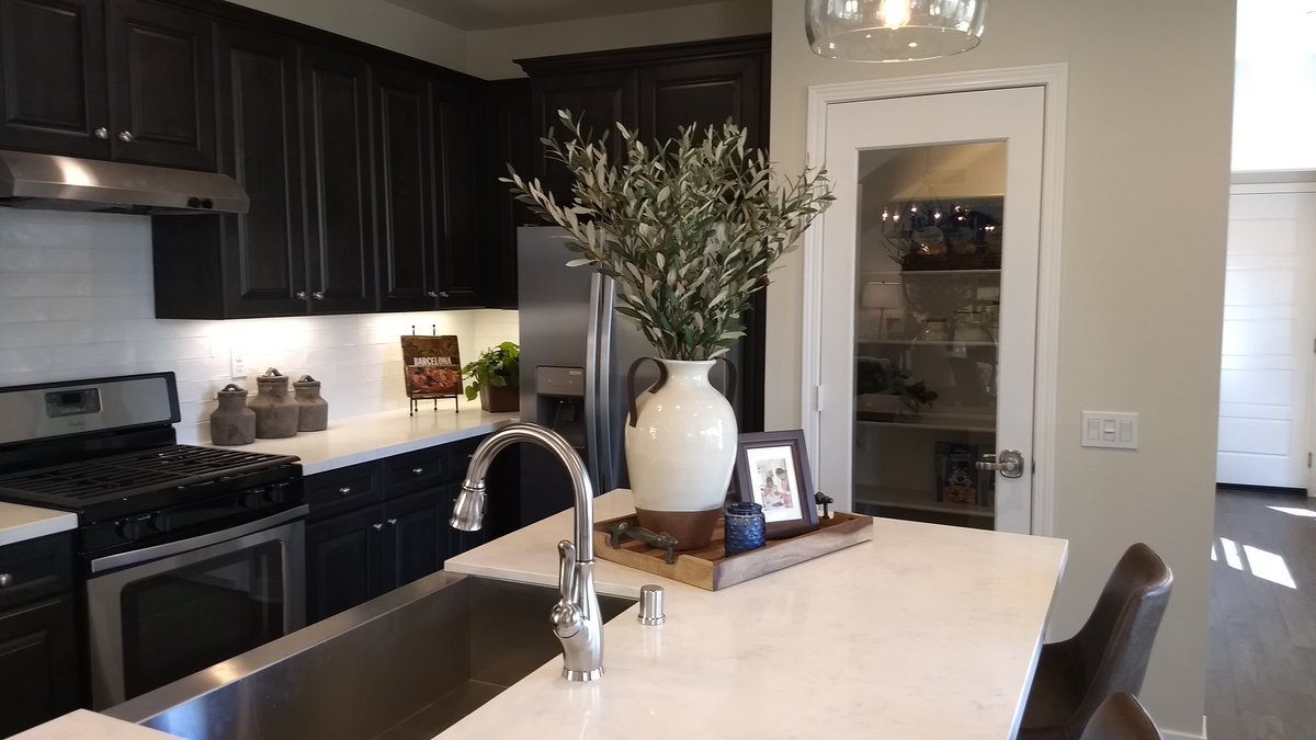 🔄 Throwback to another gorgeous project completed with Brinks Push Pull Rotate locks on interior doors throughout the community in Baldwin Park, CA 😍🚪✨
.
.

#homeimprovement #decor #Homedecor #interiordesign #interiors #interiordesigner #Lifehacks #momlife #Momblog