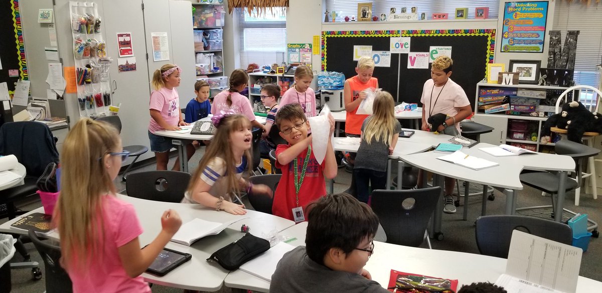 AdamHenkeMISD's tweet photo. Mrs. Mayers class making ice cream learning about mixture and solutions. #MISDProud  #MPEmpower https://t.co/qfXeI5tyRf