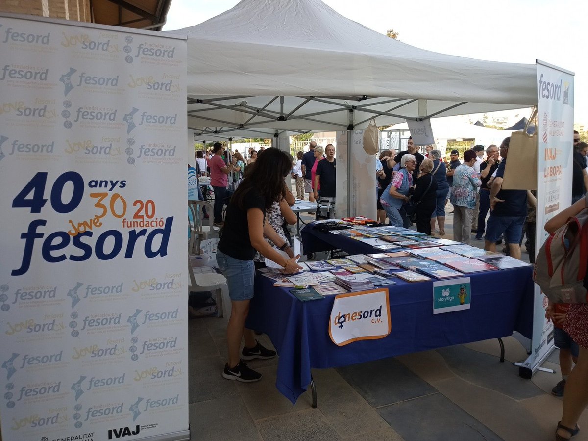 AVSPERSONASSORD's tweet photo. El pasado sábado se celebró el #DIPS2019 en el Parque Central de València 😊 Pasamos una tarde soleada inmejorable con charlas, talleres y actividades celebrando #lacausaquenosune. 🤟 https://t.co/V78C5Dno4Z