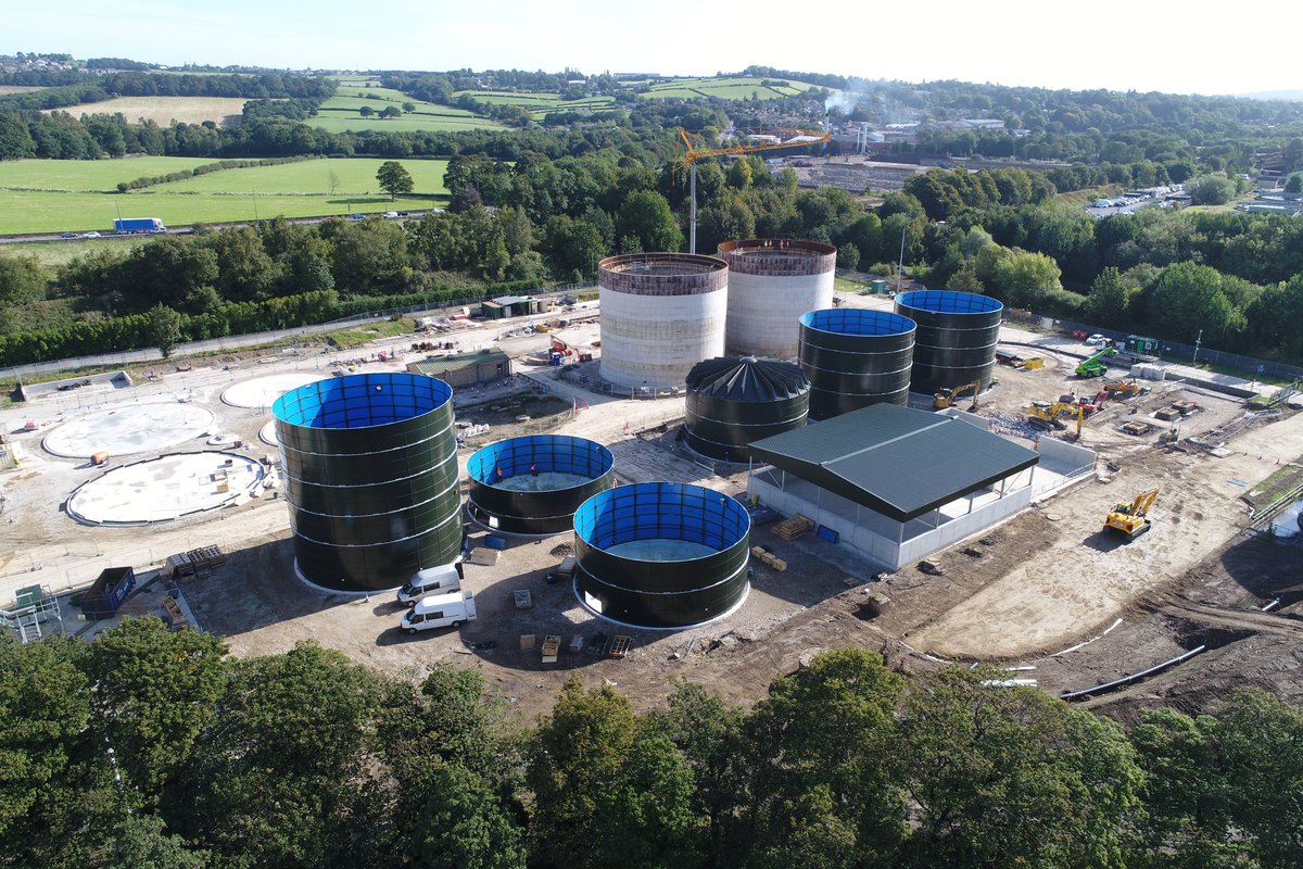 MurphyGroup1951's tweet photo. Murphy is delivering a new energy and recycling facility in Huddersfield, on behalf of @YorkshireWater
So far, we have re-used 10,500 tonnes concrete for backfill. As we have not transported the concrete, we have saved 28 tonnes of CO2 emissions!
#MoreToMurphy
#NeverHarm https://t.co/m7o2mW2tPa