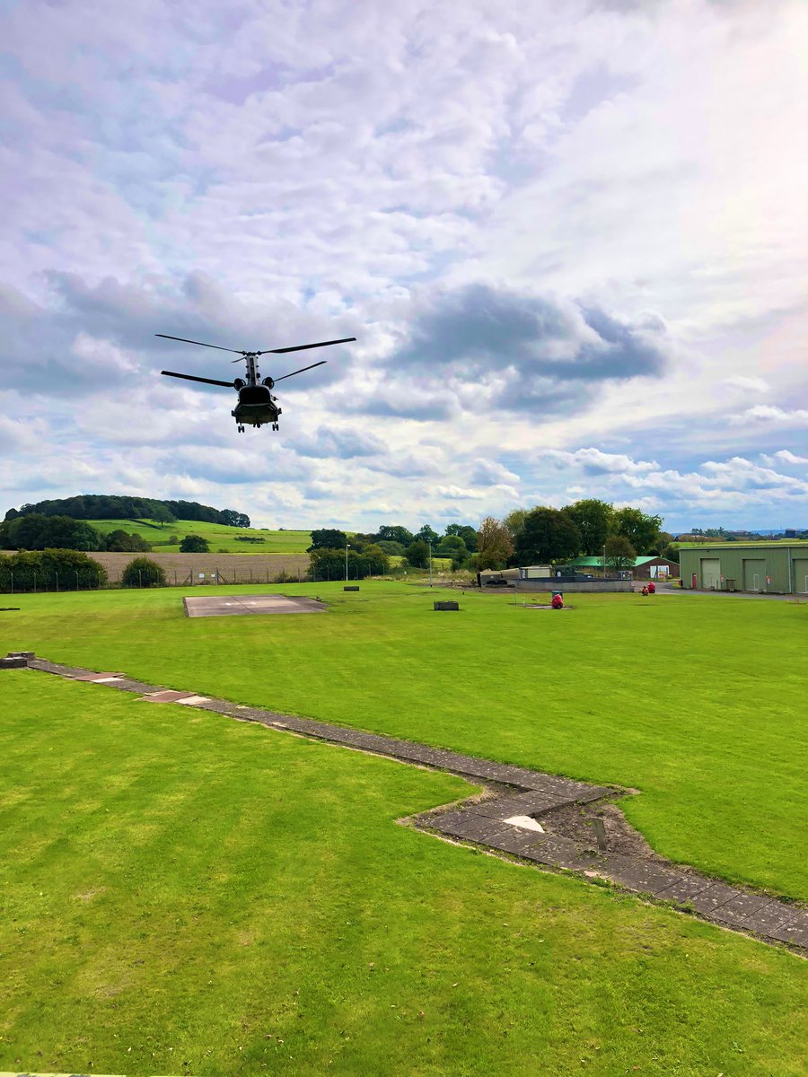 TacticalSupWing's tweet photo. Great to have 3 CH47’s in from @27_Sqn earlier today dropping by the HLS at MoD Stafford for a quick refuel on there way up North. Have a great exercise guys! #JHC #JHC20 #AcrossAllBoundaries #RAF #Chinook @RAF_Logistics @RAF_Odiham @StnCdrRAFOdiham https://t.co/OfaXjna8wC