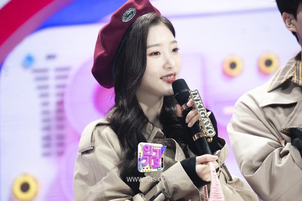 오늘도 채연한 하루 tweet media
