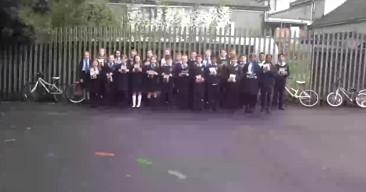 As part of #BikeToSchoolWeek we donated bike lights to pupils taking part in Bikeability at @StJosephsCPS #Swansea. Here's what they said: ow.ly/q1zM50wwNB0