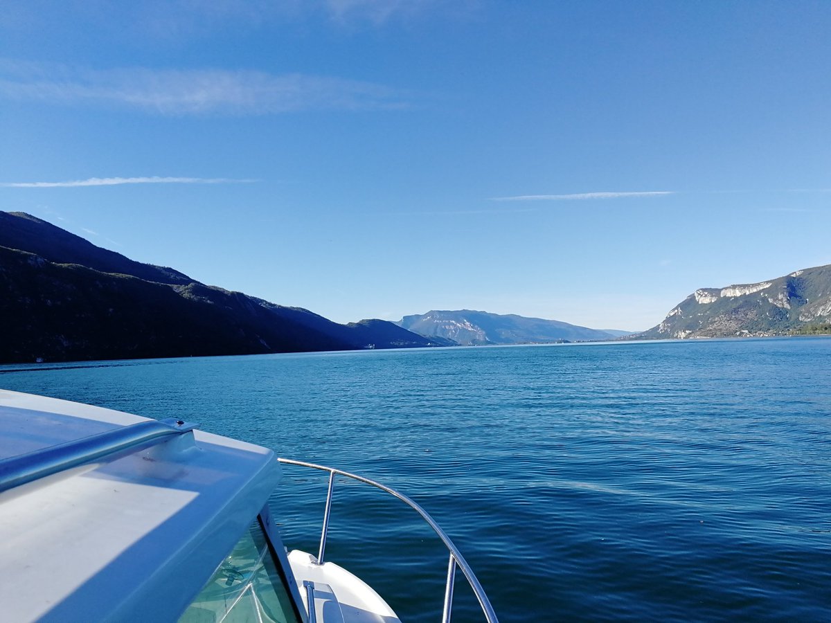 JeanGuillard's tweet photo. My office for today and nigth #lacduBourget @cisalb #Hydroacoustic fish survey with #Simrad Ek80 and #Seapix from @ixblue https://t.co/jykPTdAbad