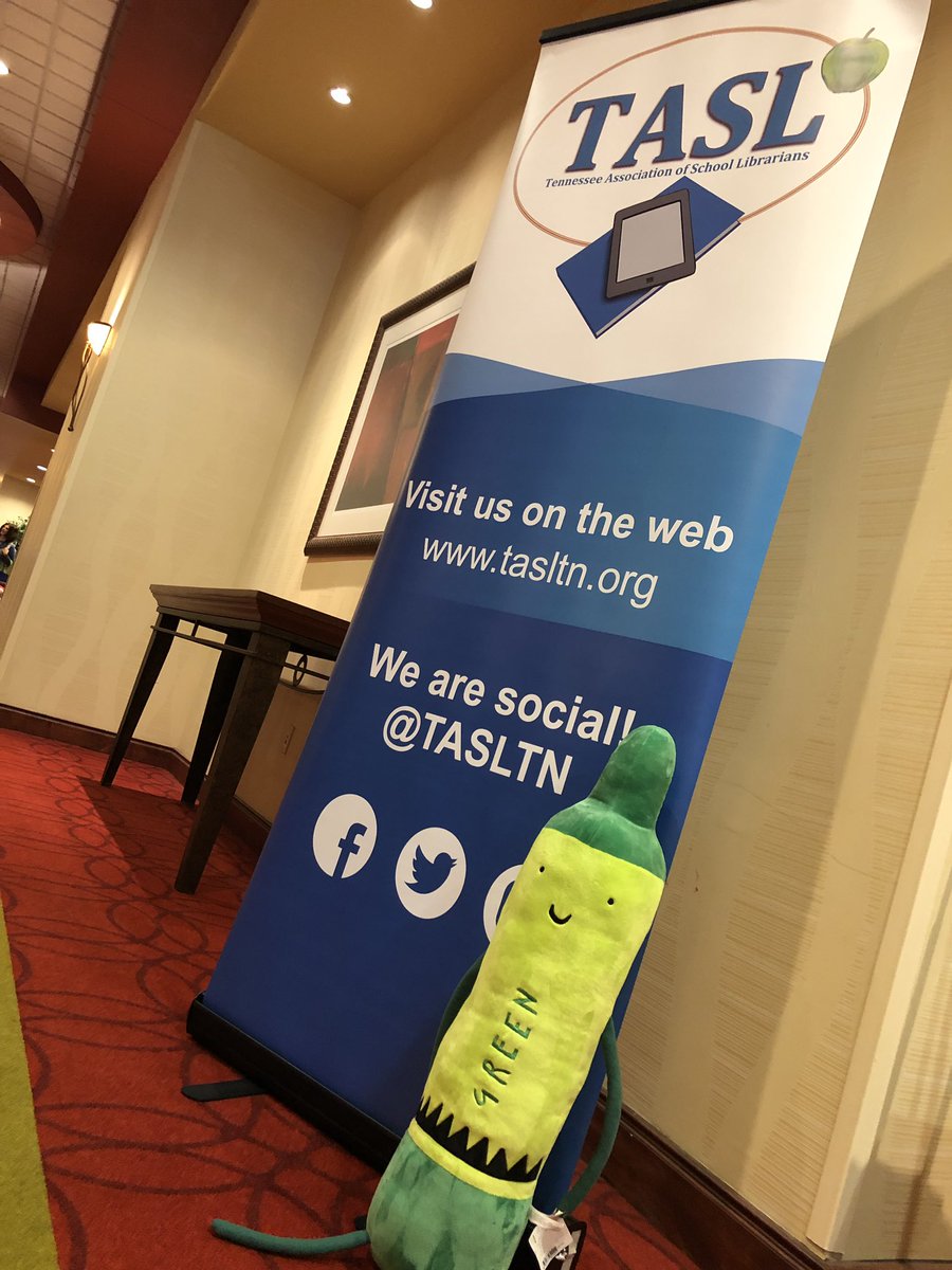 theHubbrarian's tweet photo. Kelley Green, the #BCStravelingcrayon, didn’t win any door prizes (yet) @TASLTN, but was highly entertained by the books showcased at @BTSBBooks 💚🖍📚😂@Becky_btsb @pvslibrarian https://t.co/cECWY63mtT