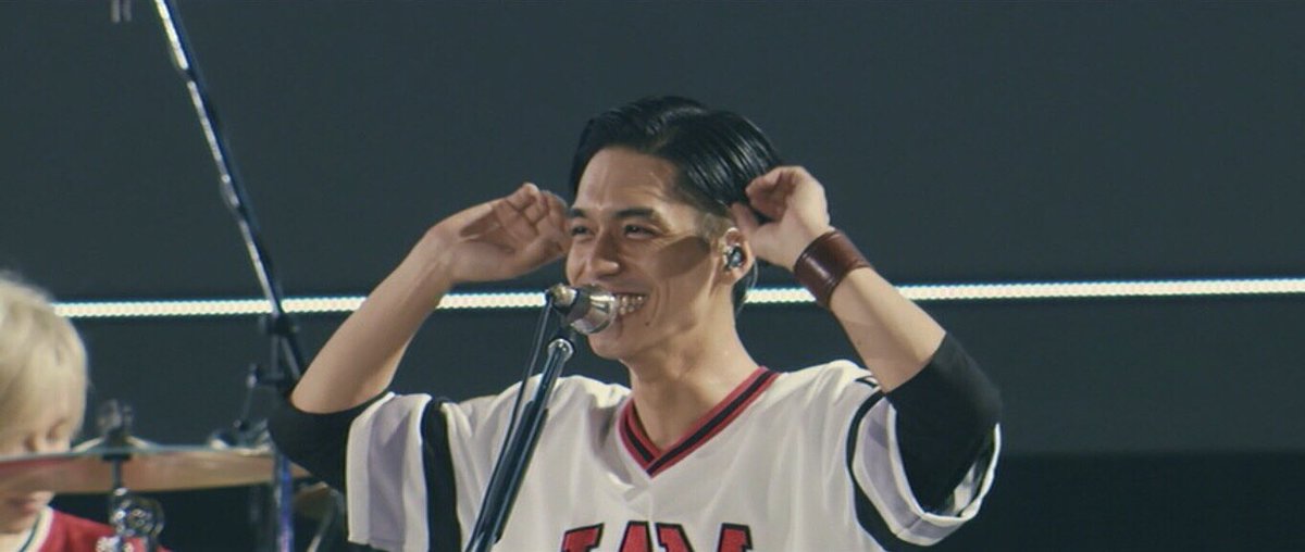 kureha_eighter's tweet photo. 亮ちゃん、ジャニーズとして22年間
関ジャニ∞として15年間お疲れ様でした
エイトを引っ張ってくれて、GR8ESTのとき｢名古屋笑え！｣って言ってくれてありがとう
亮ちゃんの真っ直ぐな姿勢がだいすきです https://t.co/kRs8wp7cHr