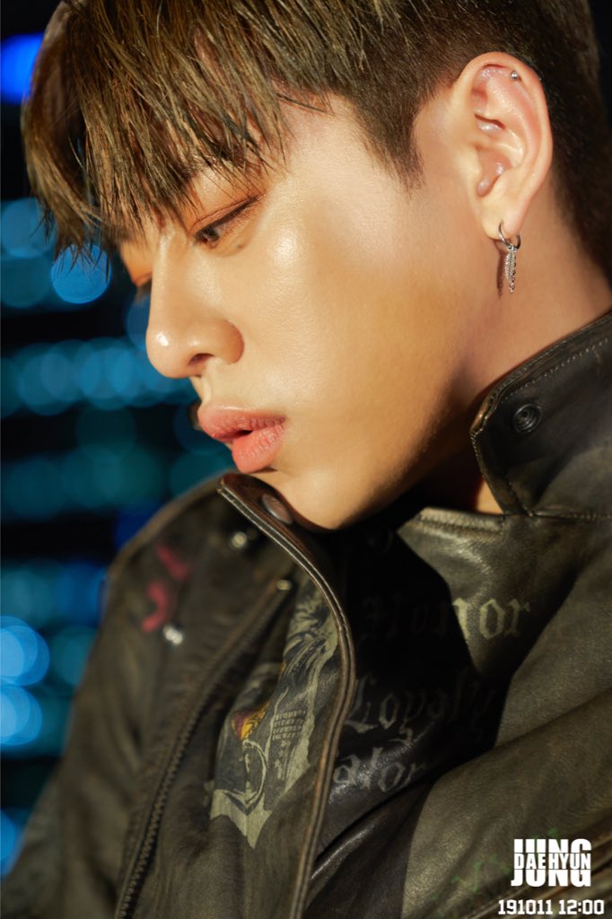 [#정대현] 📸
⠀
JUNG DAE HYUN 1st Single Album ‘Aight’
CONCEPT PHOTO 2
⠀
🚀2019.10.11 12:00PM(KST)
⠀
#JUNGDAEHYUN #대현 #Aight #아잇