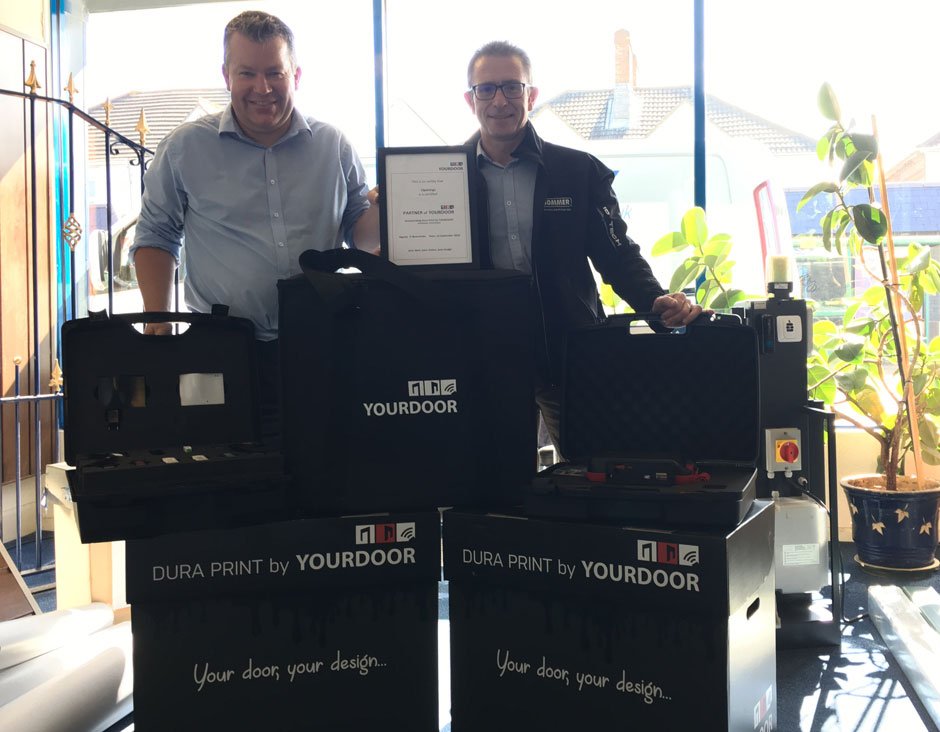 yourdoor's tweet photo. YOURDOOR Partners @FastFitGlos #openingsofficial @limebds @RegalGarageDoor receiving a warm welcome.
YOURDOOR complete sectional doors, panels in trend colours, vast choice of digitally printed wood and unique, stylish designs.  
https://t.co/3JgZfb1zV7 T: 0333 360 2900 https://t.co/56BY2BpbTB