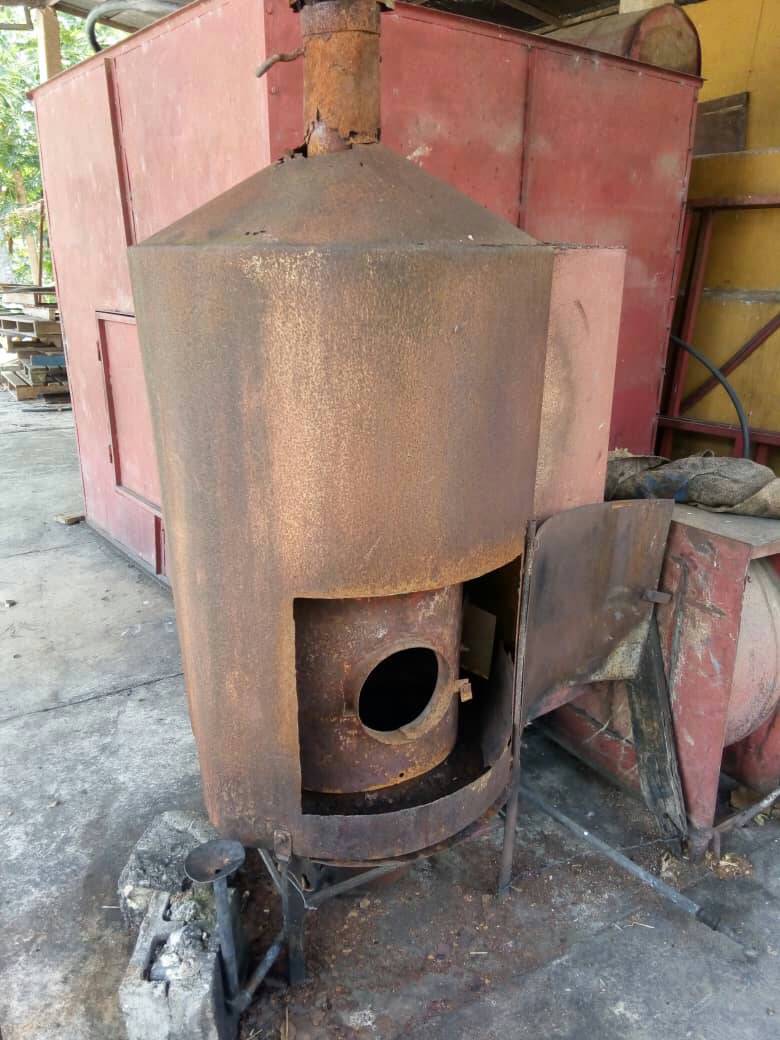 Desde el estado #Trujillo personal técnico de <a href="/CafeVenezuelaSA/">Café Venezuela</a>, se dirigió a la unidad de producción primaria ubicada en el Mpio. Carache, para la recuperación de despulpadora y secadora, las cuales optimizarán la recepción de café verde en zona estratégica de alta productividad.